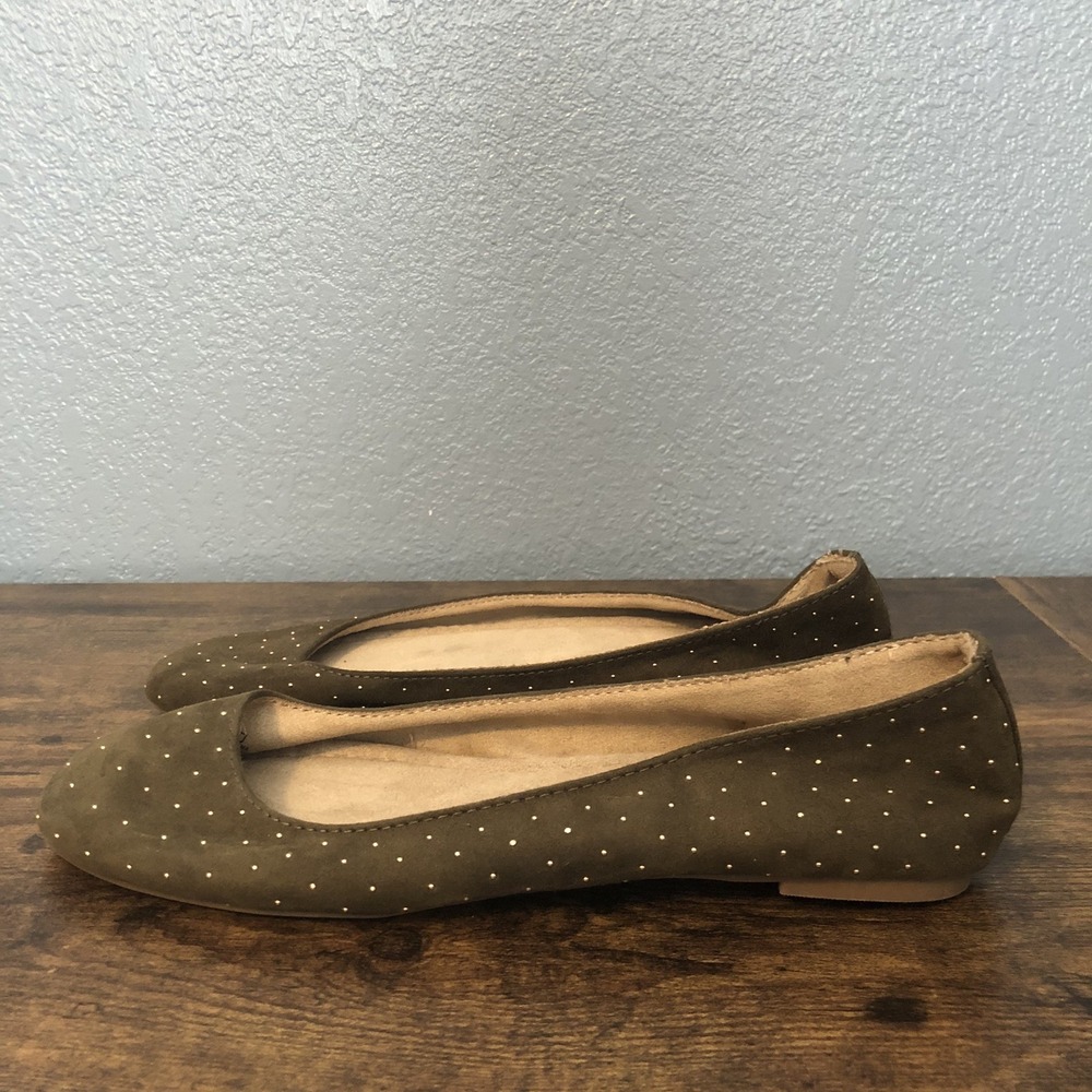 Old Navy Womens Ballet Flats‎ Size 8 Studded Olive Green Round Toe Minimalist